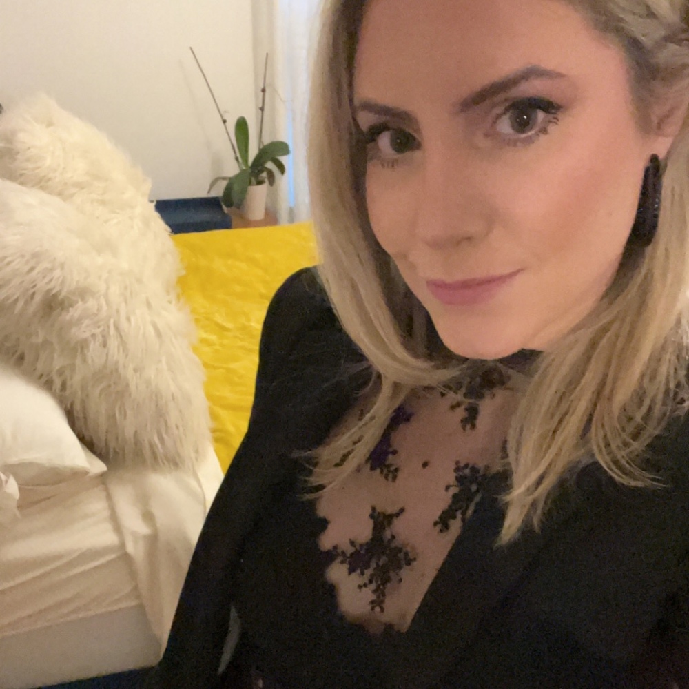 Meet your Posher, Olivia